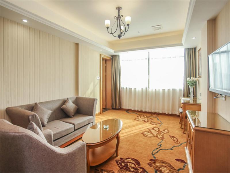Vienna Hotel Fuzhou Linchuan Avenue Εξωτερικό φωτογραφία